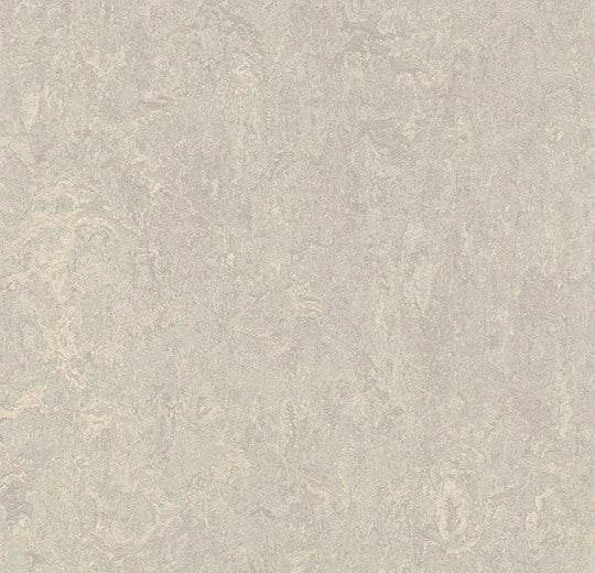 Marmoleum MCS Concrete MCS-3136 linoleum sheet swatch