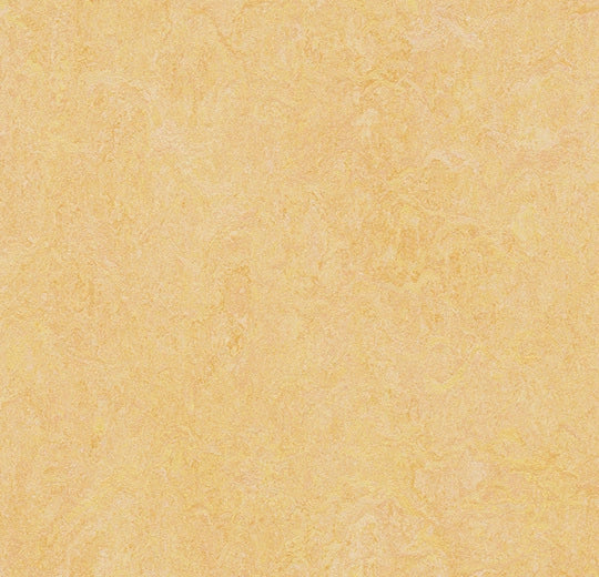 Marmoleum Fresco Natural Corn 3846 linoleum sheet swatch