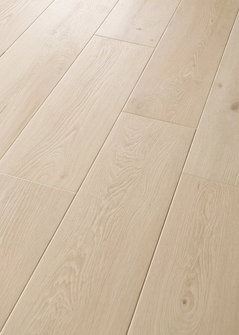 COREtec CR504 Retro Revival Silken Timber Oak waterproof luxury vinyl plank close-up wood grain