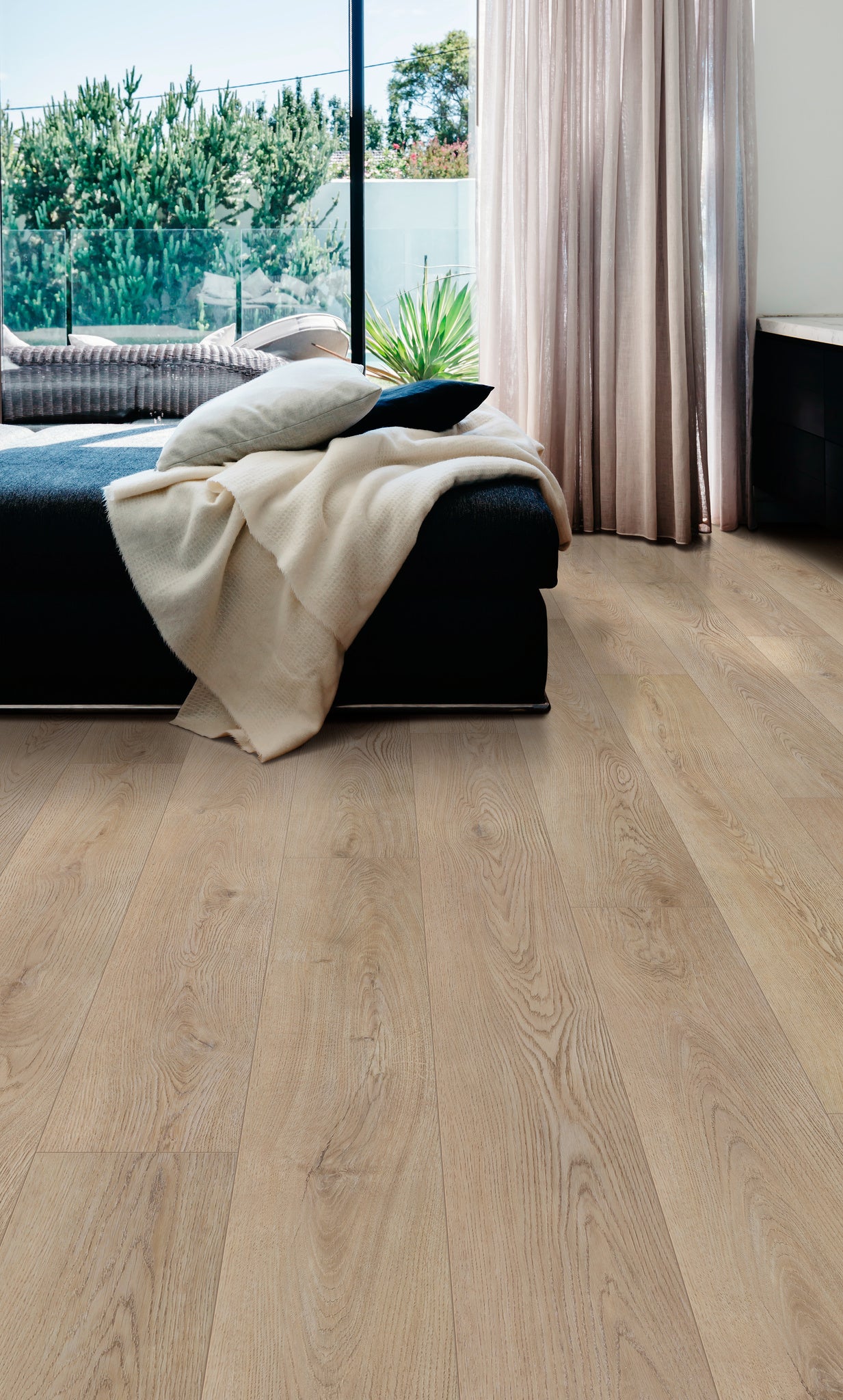 Coretec Plus Premium 3/4" – Natural Linen Oak 9" - GreenFlooringSupply.com