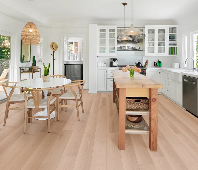 Coretec Plus Grande Soft Bourbon Maple 9" x 82" - GreenFlooringSupply.com