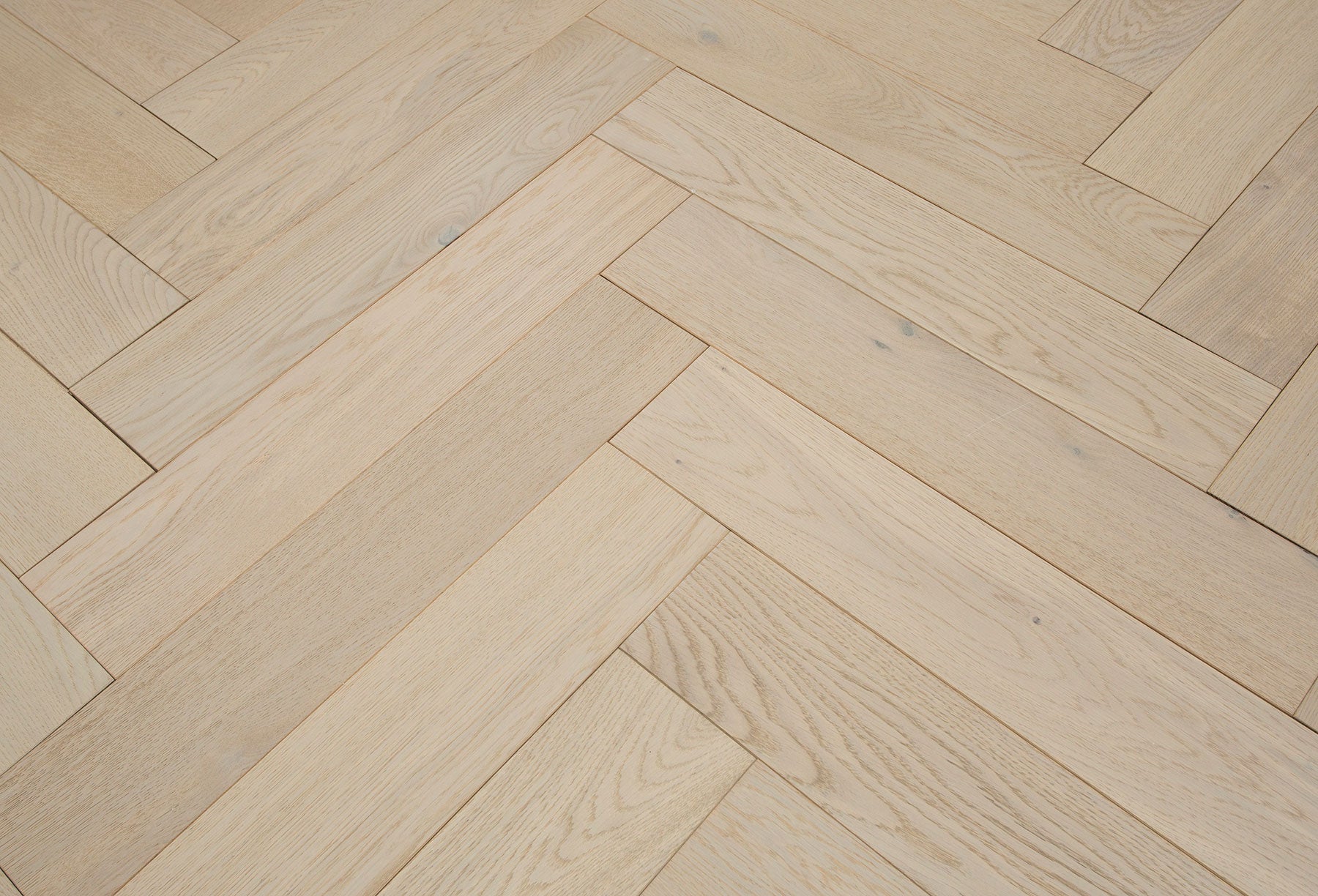 Tesoro Woods French Oak Herringbone Camille engineered hardwood flooring - room scene