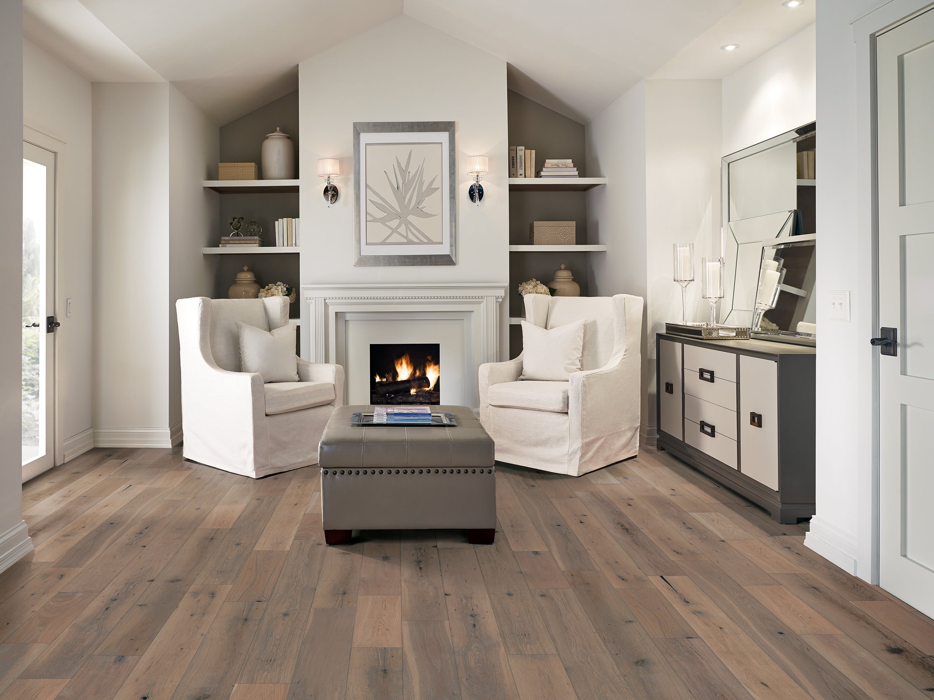Tesoro Woods Highland White Oak Solar engineered hardwood flooring - room scene