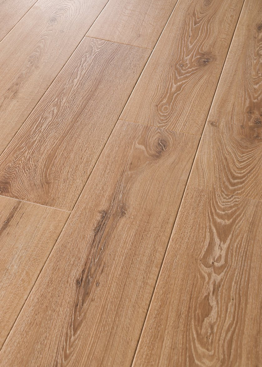 COREtec CR504 Retro Revival Autumn Oak waterproof luxury vinyl plank close-up warm mid-tone oak grain