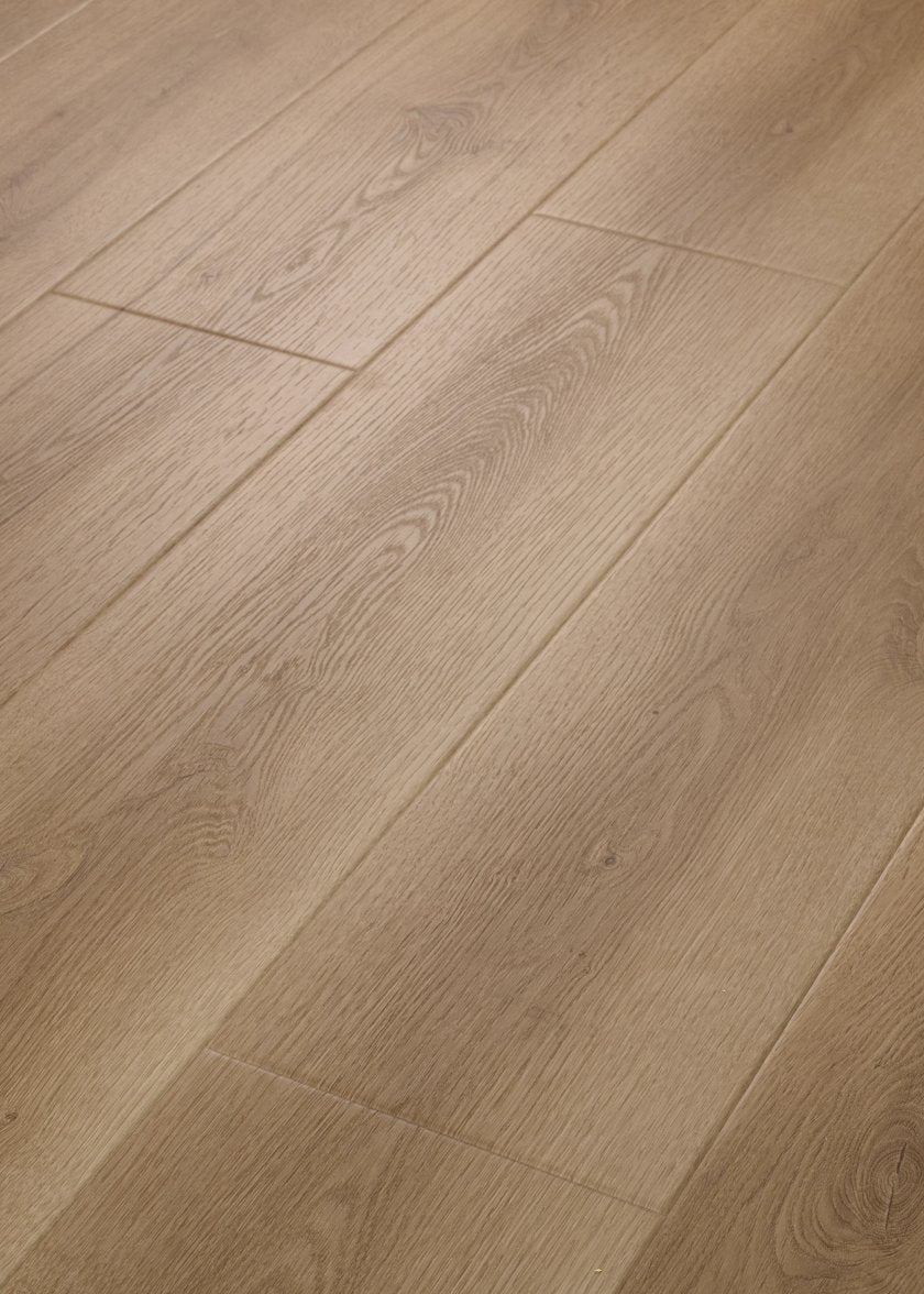 Shaw Aspire Natural Bevel 3381V Woodland Truffle waterproof luxury vinyl plank close-up deep dark brown wood grain with natural bevel