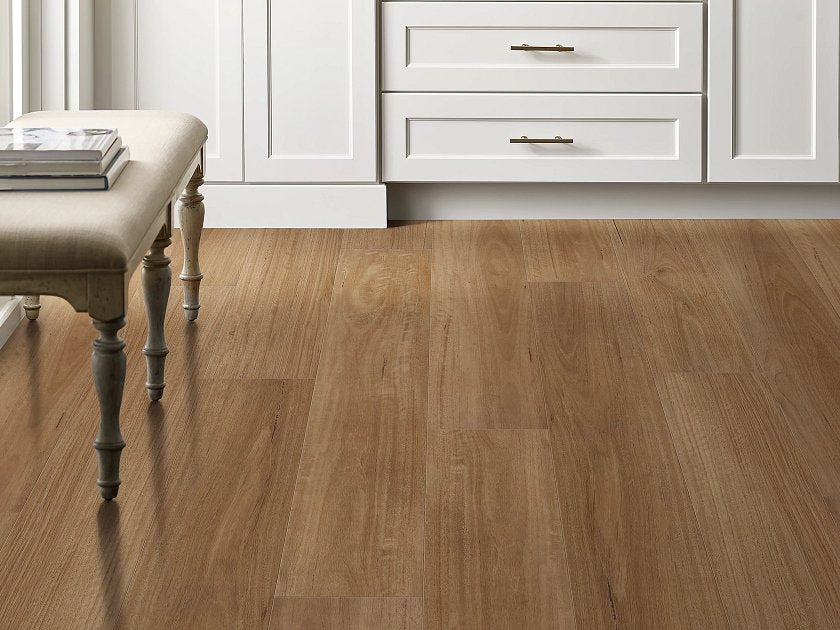 Shaw Aspire Natural Bevel Golden Shores installed in warm bright coastal living room