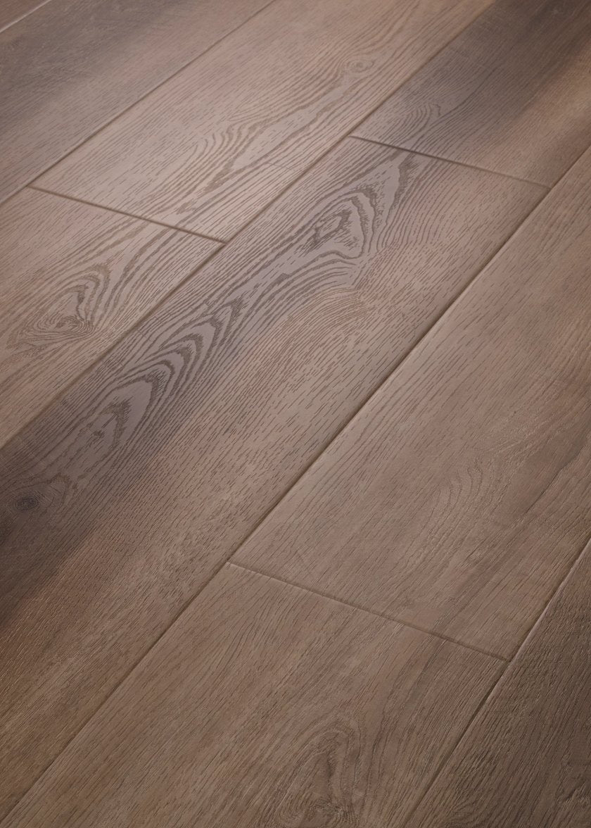 Shaw Aspire Natural Bevel 3381V Trailblazer Brown waterproof luxury vinyl plank close-up rich deep brown wood grain with natural bevel
