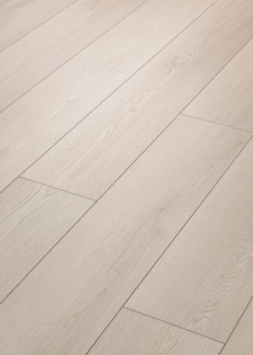 Shaw Pro 3060V Starting Line Moonstone Grey waterproof luxury vinyl plank close-up cool soft grey wood grain
