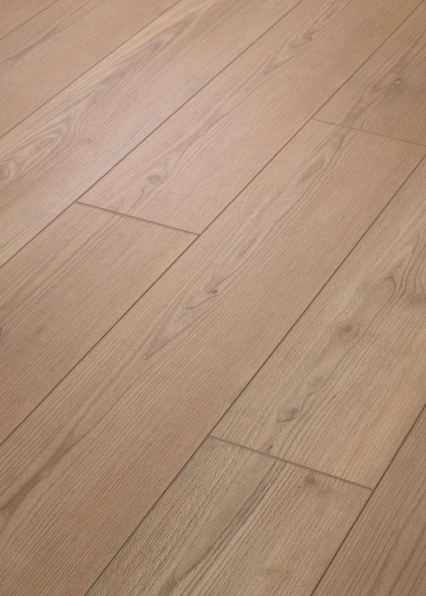 Shaw Pro 3060V Starting Line Antique Copper waterproof luxury vinyl plank close-up rich reddish brown copper wood grain